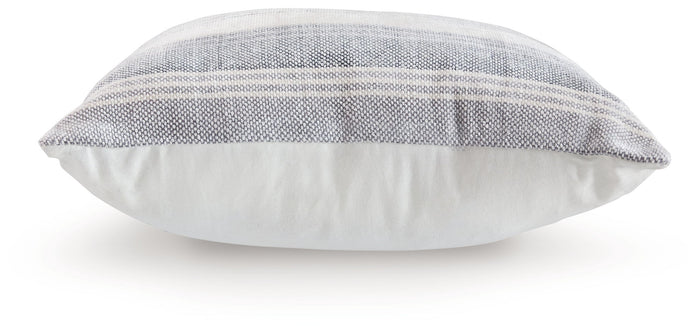 Adikus - Pillow