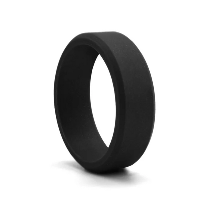 Close-up view of Forge & Lumber Black Bevelled Edge Silicone Ring