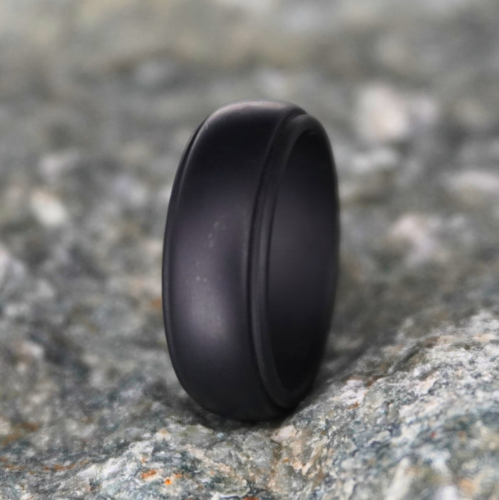 Black 8mm silicone wedding ring with a bevelled edge