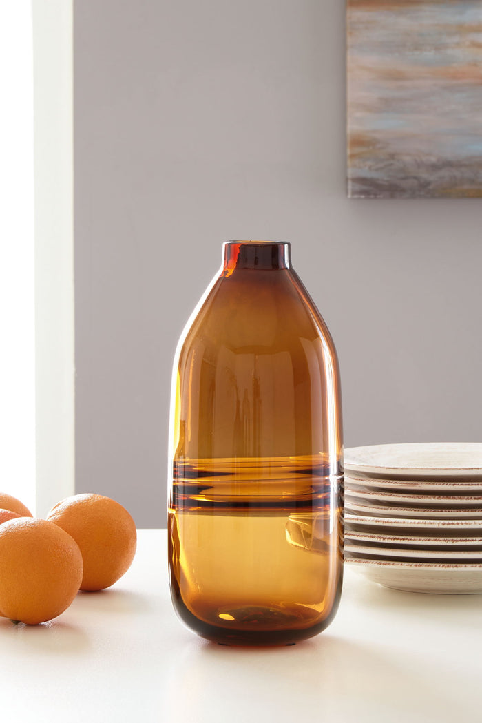 Lemmitt - Indoor/Outdoor Vase - Amber