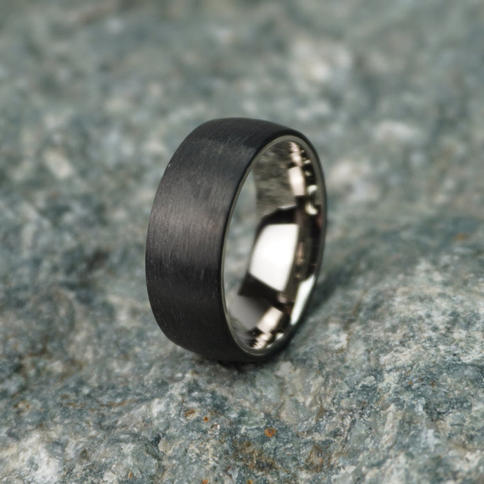 The Monaco 8mm titanium and carbon fibre ring