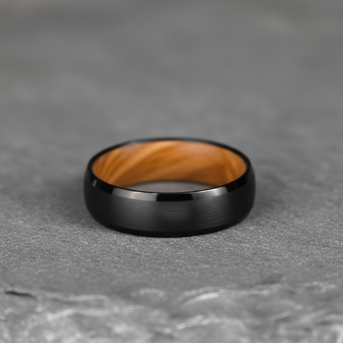 The Speyside 6mm black bevelled ring with barrel oak inlay