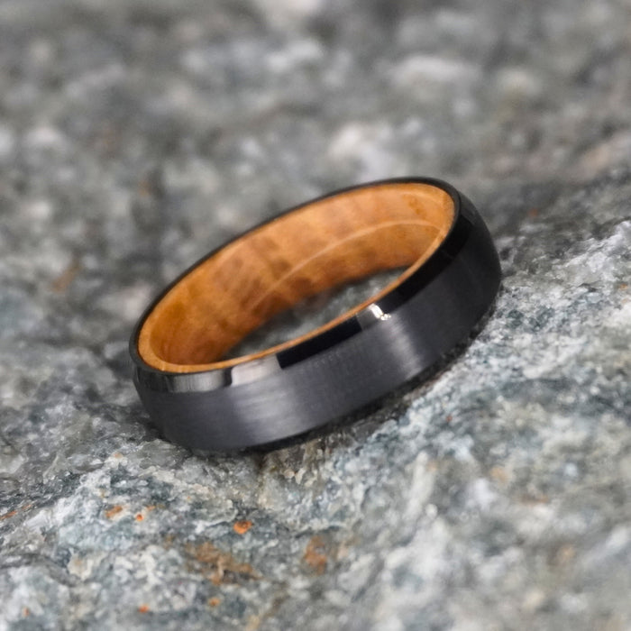 The Speyside 6mm bevelled ring showing the barrel oak interior